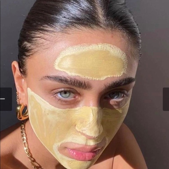 AUSTRALIA TURMERIC & VITAMIN C CLAY FACE MASK: Vegan Clay Mask - Picture 2 of 3